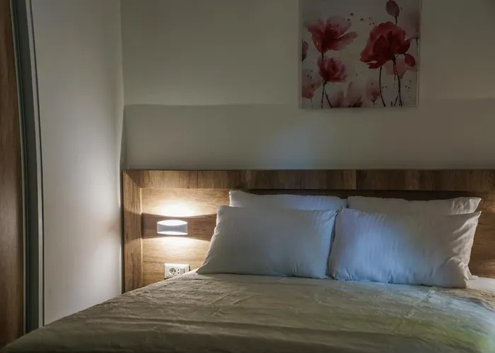 Buzuku Apartments Liman